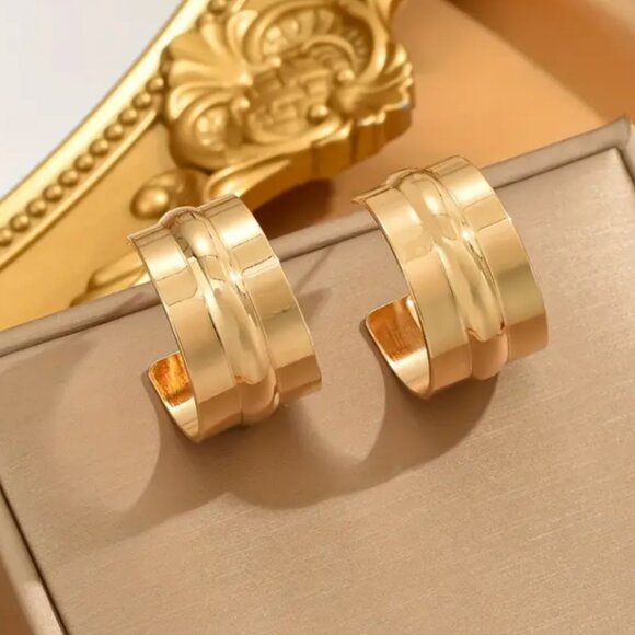 14K Gold Womens Chunky Semi Hoop Earrings Round Hoops Ladies Jewelry 14 Karat K